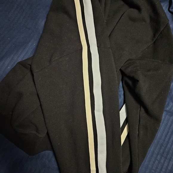 Victoria Secret Pink Hoodie - Picture 5 of 5